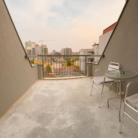 Siera'S Apartment Priştine Dış mekan fotoğraf