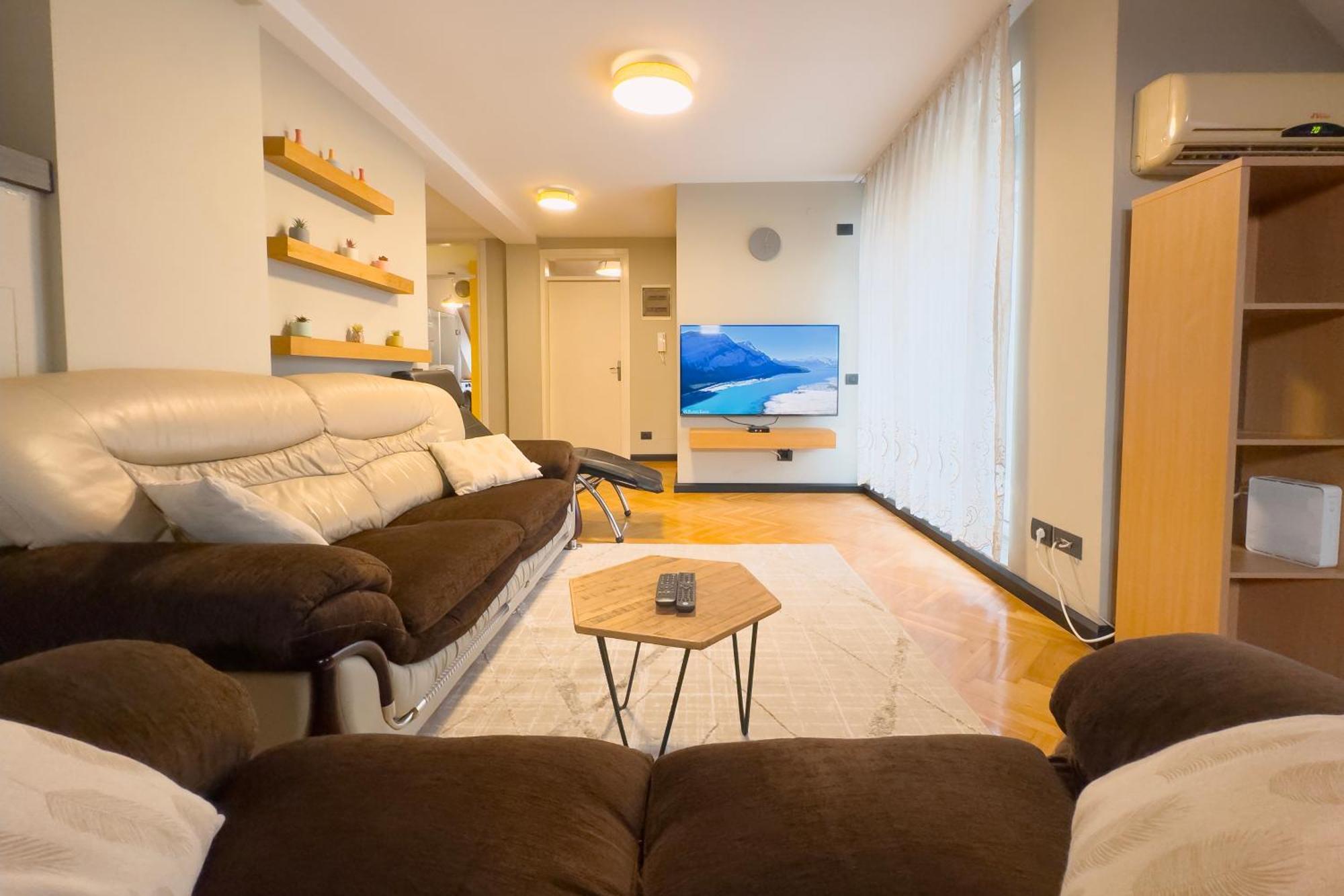 Siera'S Apartment Priştine Dış mekan fotoğraf