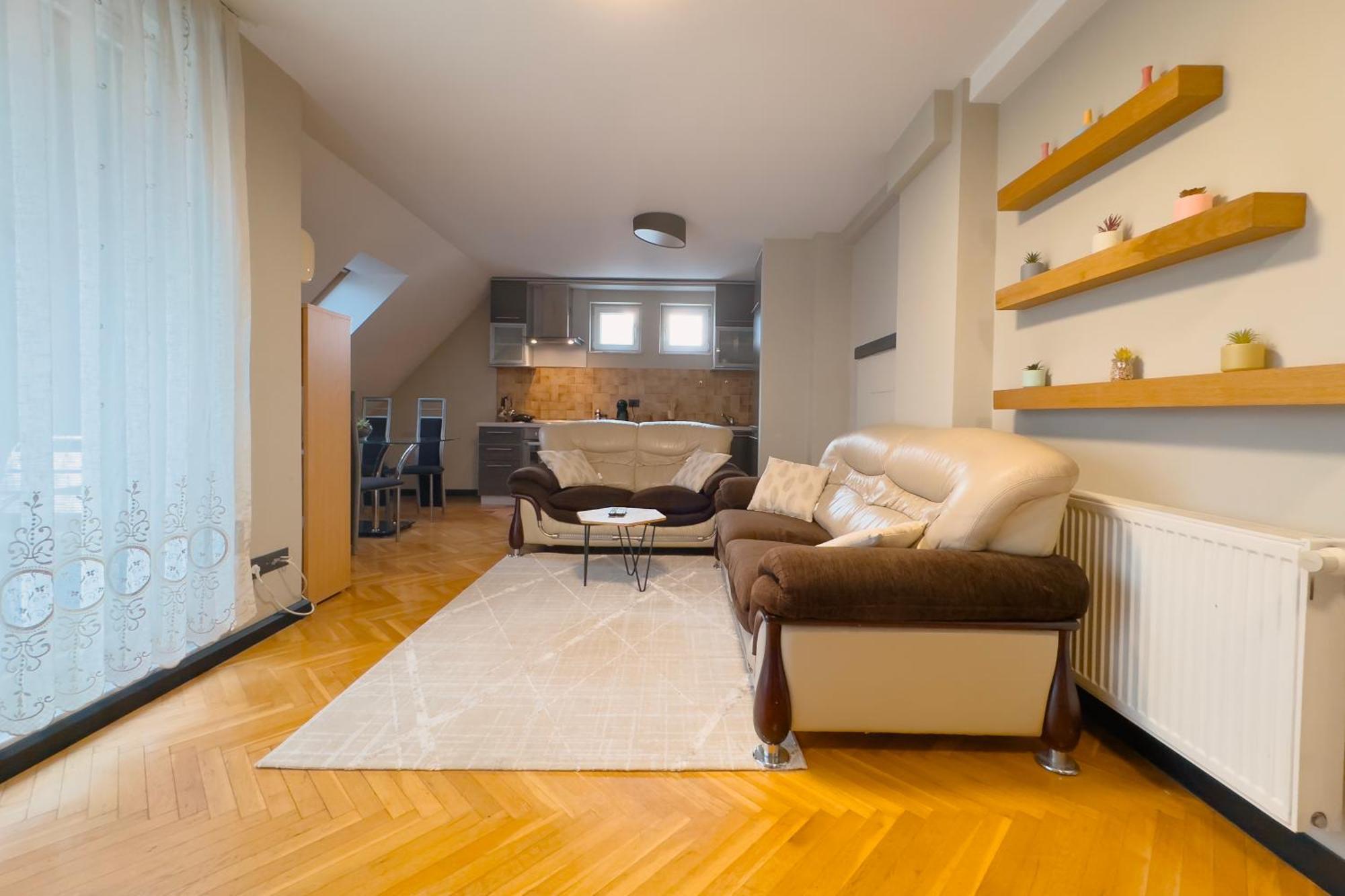 Siera'S Apartment Priştine Dış mekan fotoğraf