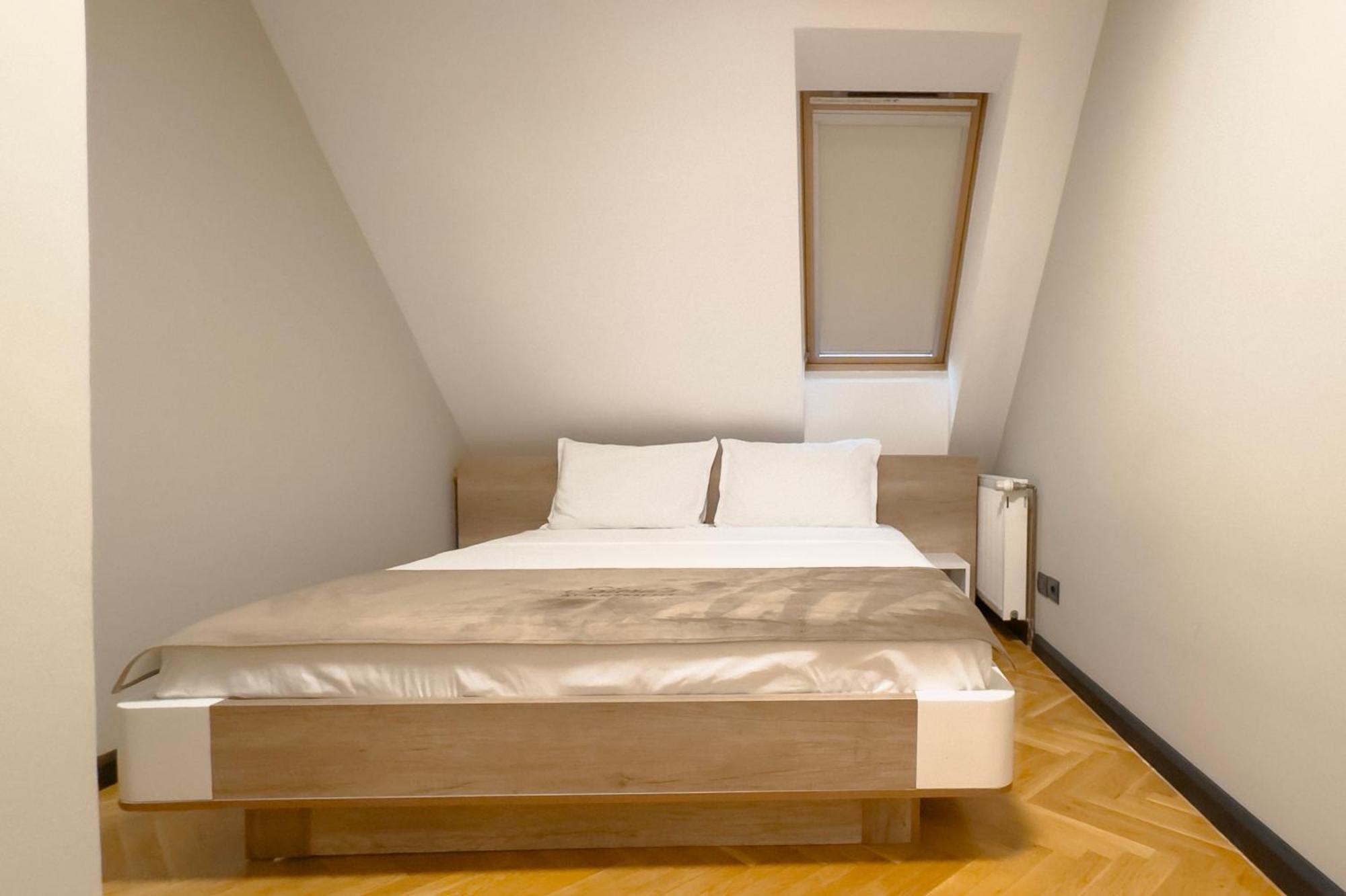 Siera'S Apartment Priştine Dış mekan fotoğraf